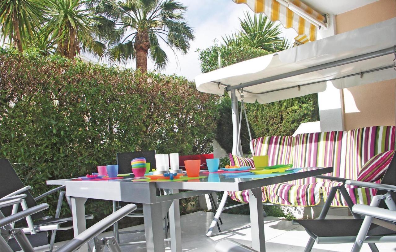 2 Bedroom Nice Apartment In Guardamar Del Segura Bagian luar foto